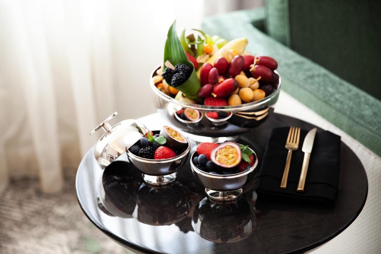 Four Seasons Hotel